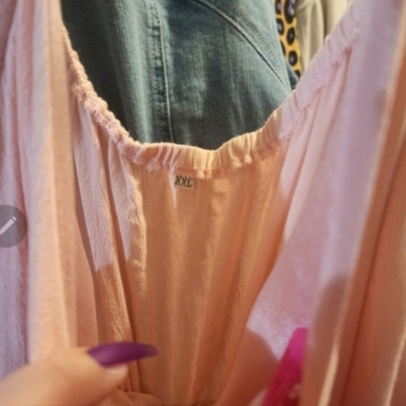 Boutique 2x pink jumpsuit With Open Legs - Picture 3 of 5